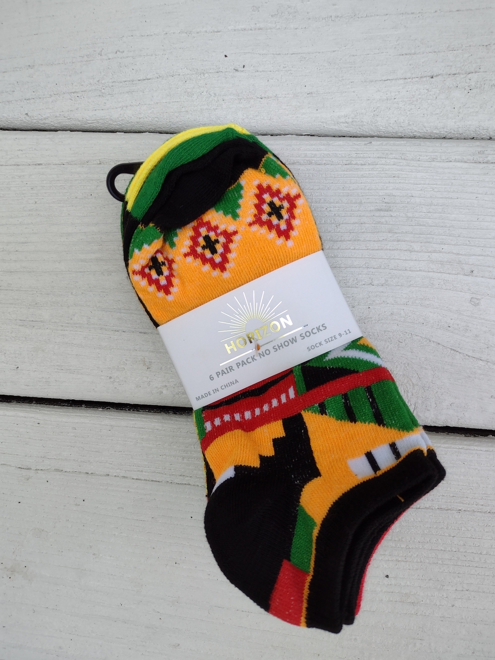 Women Horizon Multicolored No Show Socks